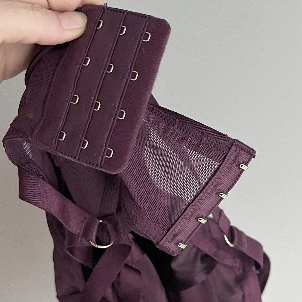 Torrid Satin And Lace Bodysuit Mesh Underwire Cups‎ Size 2X NWT